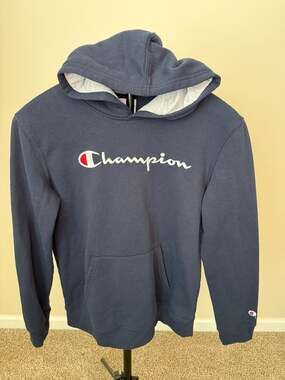 Champion Script Logo Hoodie Navy Blue Youth‎ Size L (14-16) will fit ladies Sm